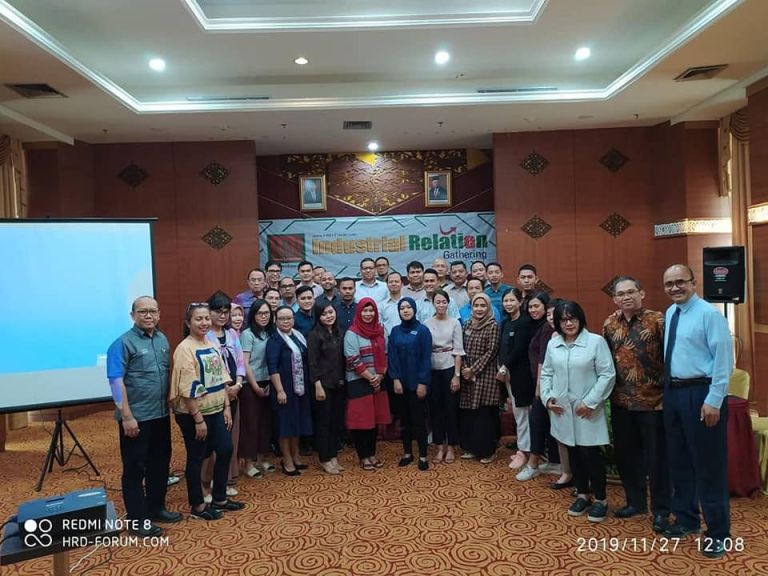 Uang Kompensasi untuk PKWT: Aturan, Cara Menghitung, dan Risiko bagi Perusahaan